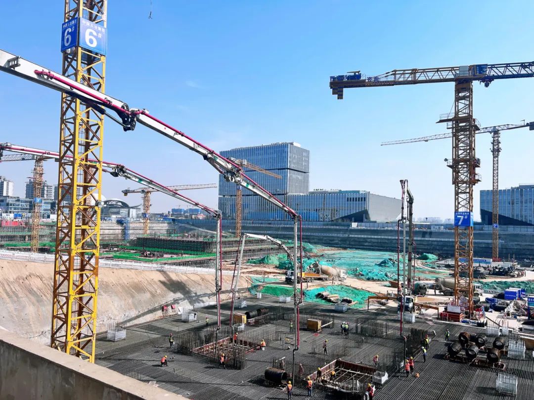 提前11幼时！bti体育大米数泵车赋能高效施工