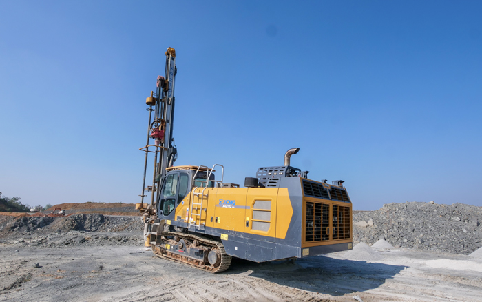 d9c697bd256641959d6699a49b3d4f30