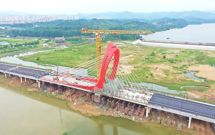 提前55天合龙！bti体育XGT2230-100S编织“红色摇篮”