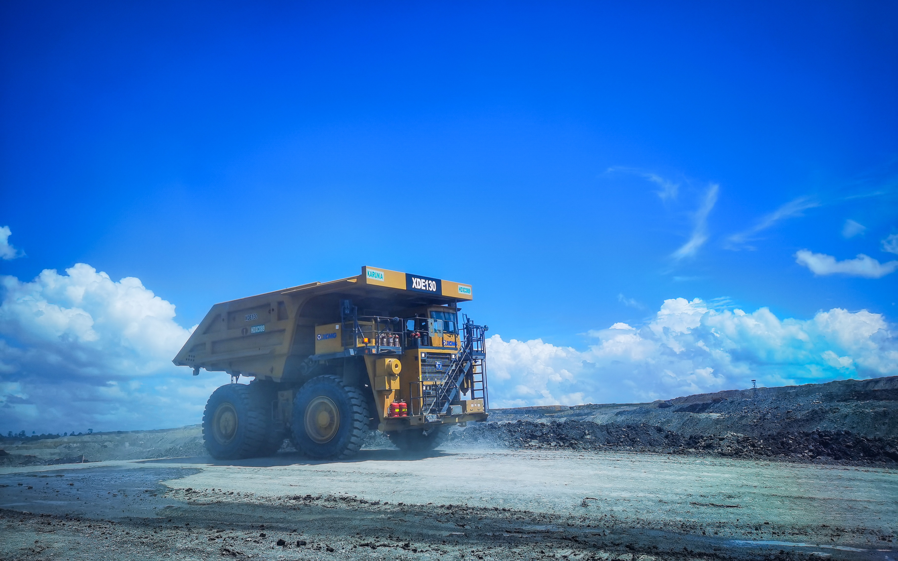 闪灼东南亚！bti体育XDE130双桥刚性矿车效力非凡