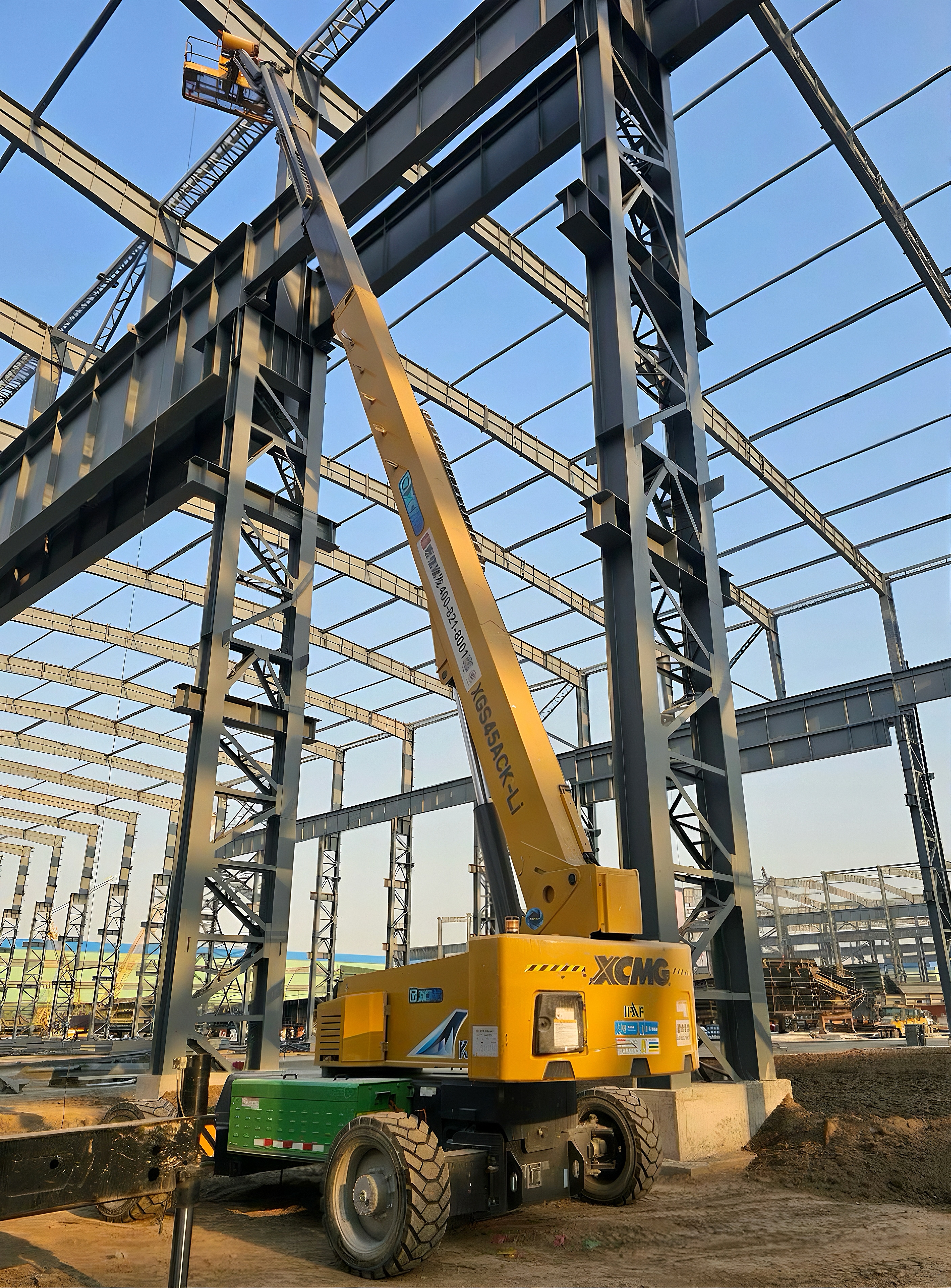 直冲云霄！bti体育电动“擎天柱”助力江苏新时期造船车间“智”造升级