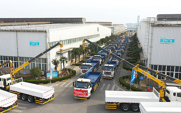 2d06a0f8cc654a88a902c5c981aaeffa