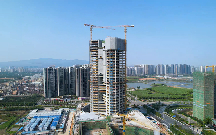 城视装金名片”| bti体育塔机助建新会第一高楼