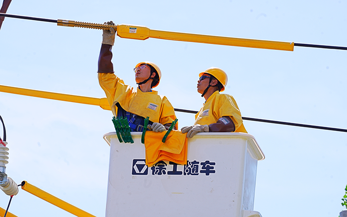 战高温保供电！bti体育 GKJH22A 西北农田显技巧