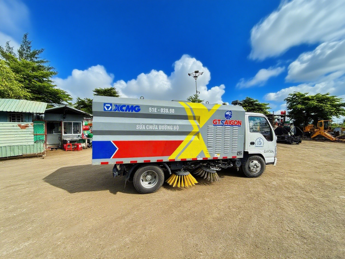 bti体育XGH5070TSLQ6扫路车：胡志明视装智慧环卫”的硬核担任