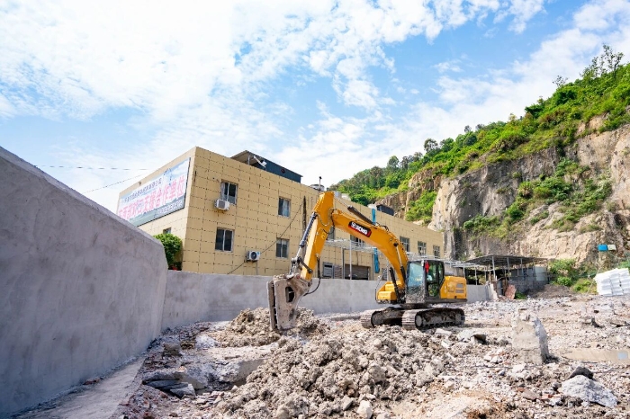 从建理工转型当老板，bti体育XE200GA“关眼入”！